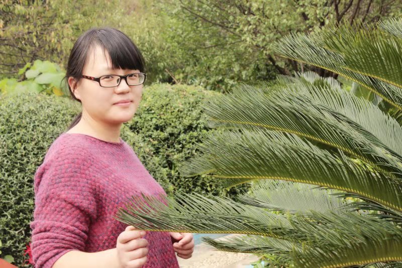 漕桥小学  张霞  用爱心启迪孩子的心灵，用激情点燃孩子的智慧。.jpg