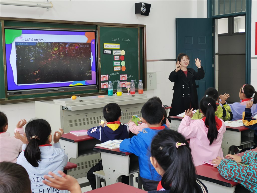 卢尧.jpg