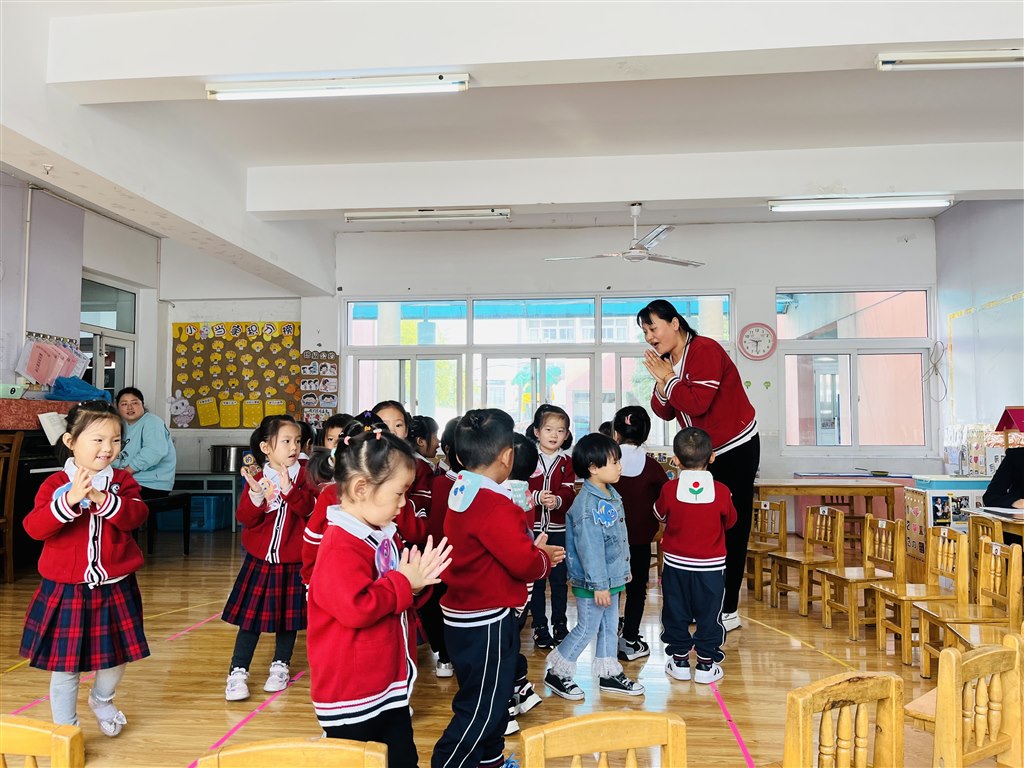 周小佳2.jpg