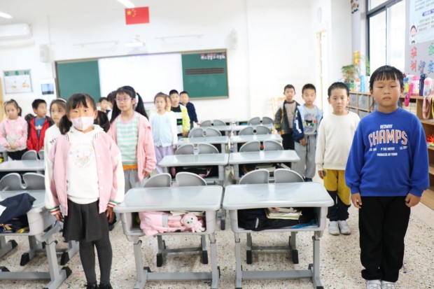 24.我们的书包都能装进抽屉啦_副本.jpg