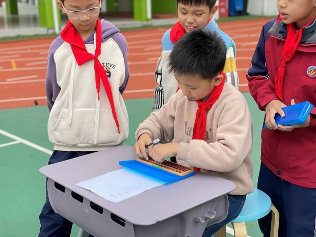 珠心算2.jpg 珠心算2.jpg