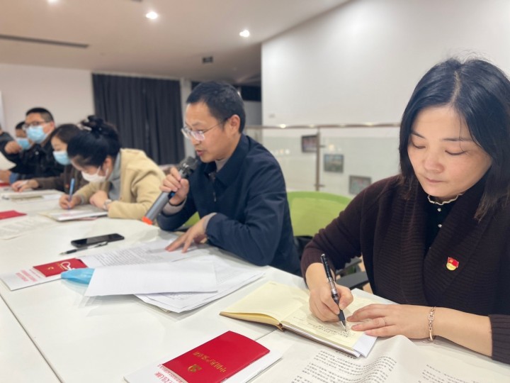 巢发言.jpg