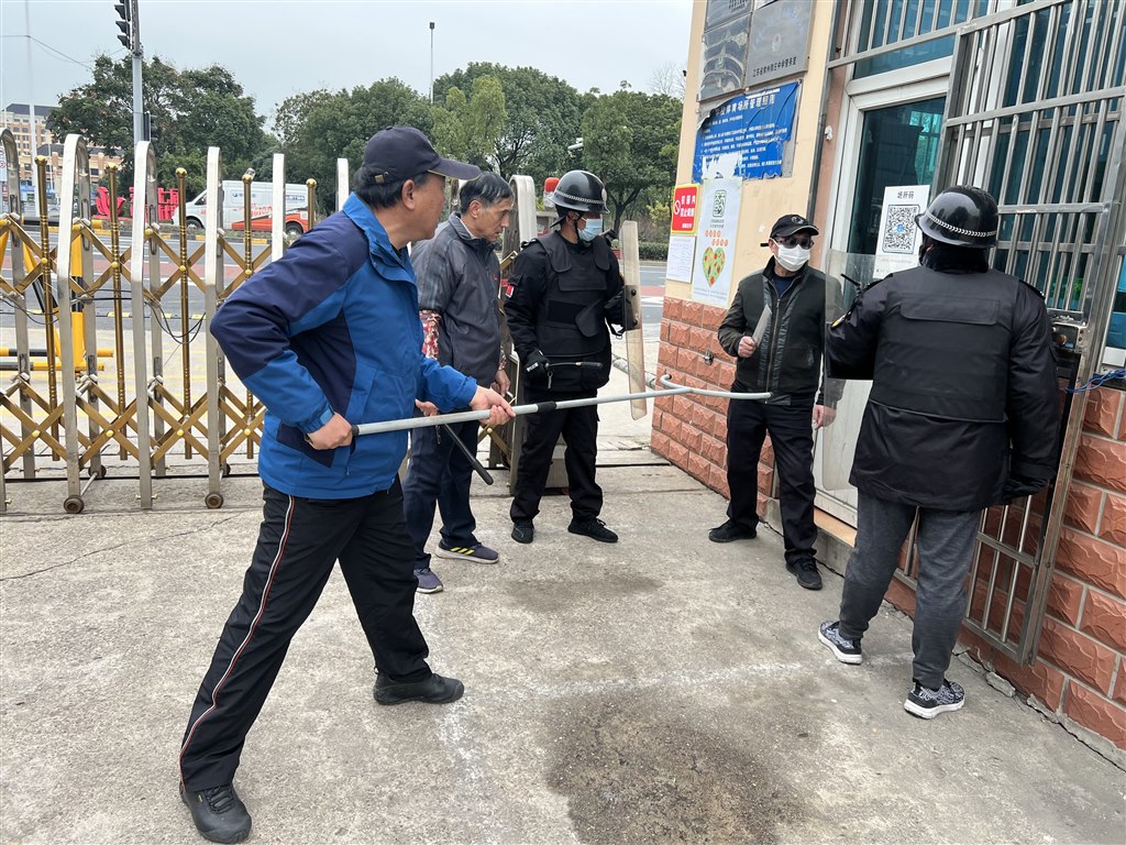 防恐防暴演练2.jpg