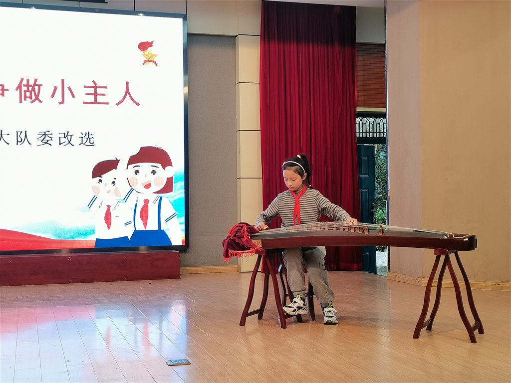 照片68ece3ed54f31749.jpg