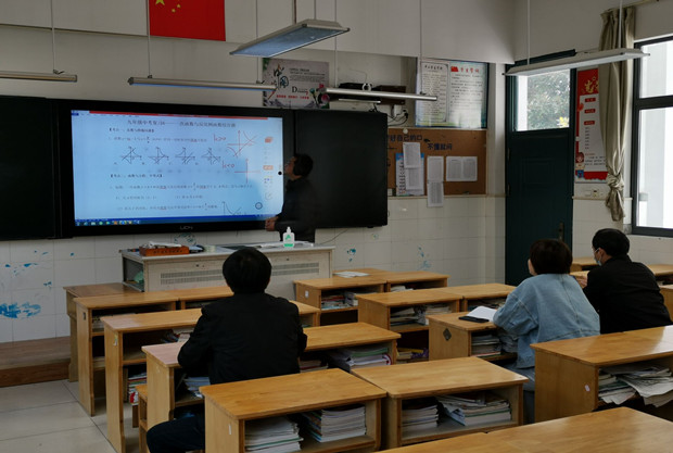 HW9P85GC3E4[@WU}IERH@VX_副本.jpg