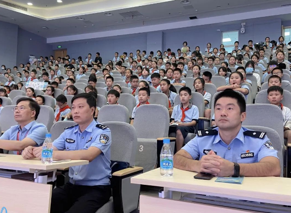 网络进校园2.png