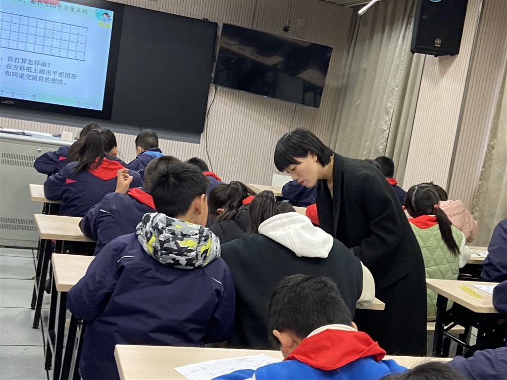 上课2.jpg