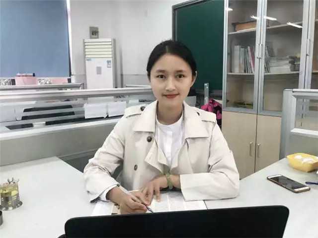 黄松华_副本.jpg