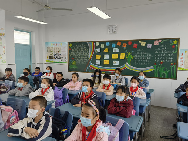 听课.jpg 听课.jpg