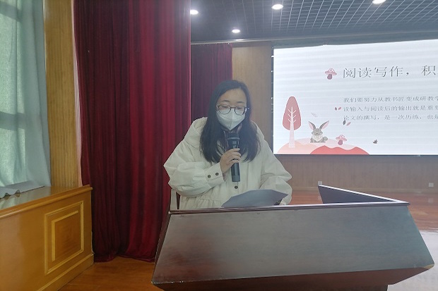 章雯2.jpg