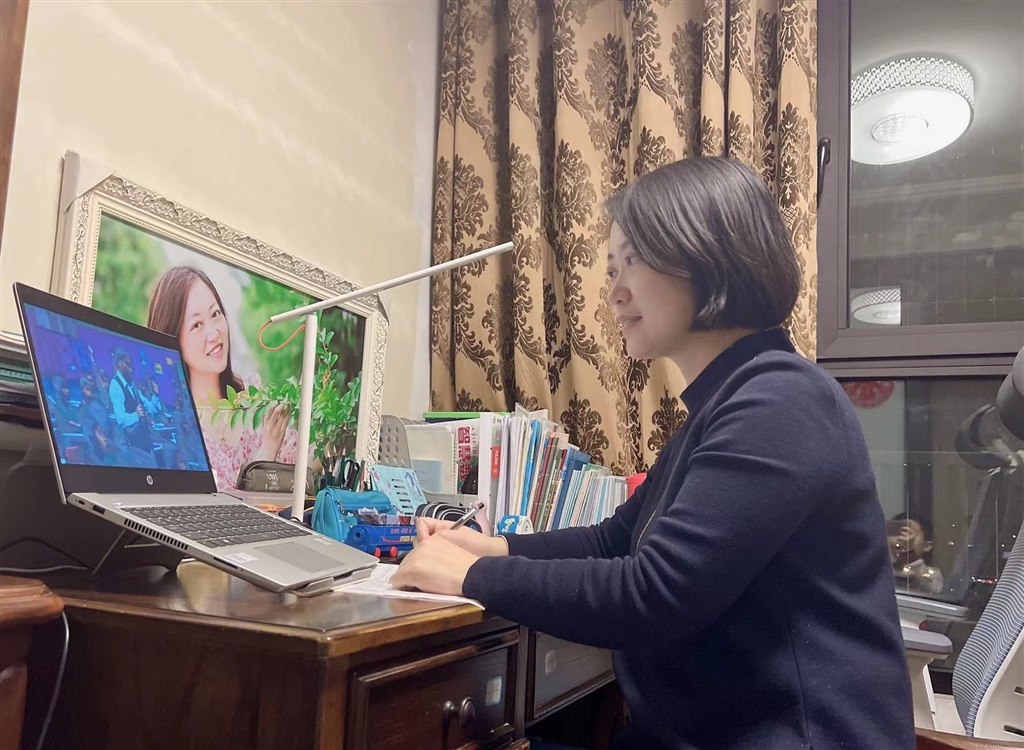 张丽娟.jpg