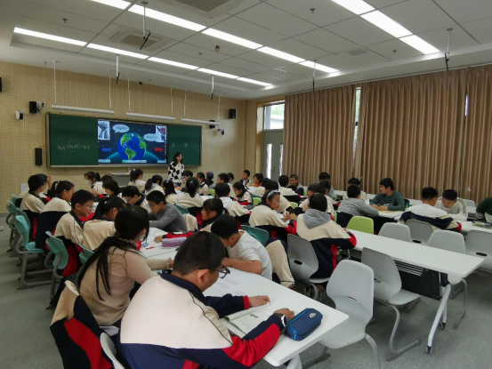 活动报道810.png