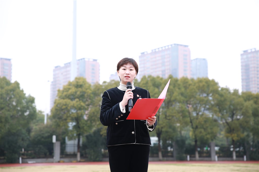 放第一张.JPG