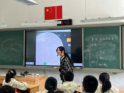 汤霖1.jpg 汤霖1.jpg