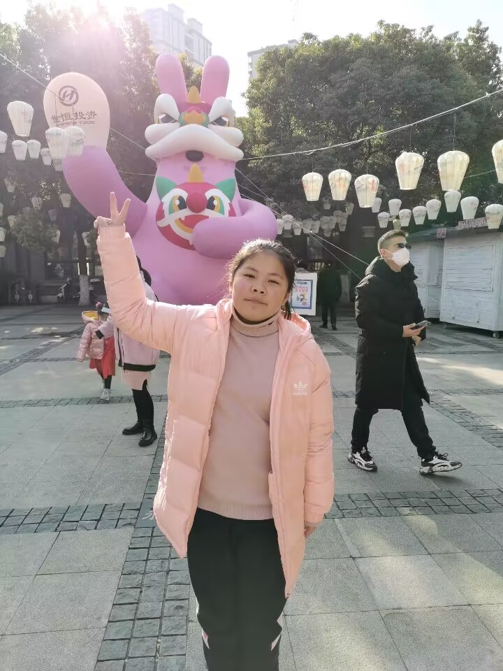 费佳蕊.jpg 费佳蕊.jpg