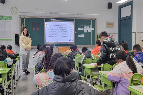 报道2.jpg
