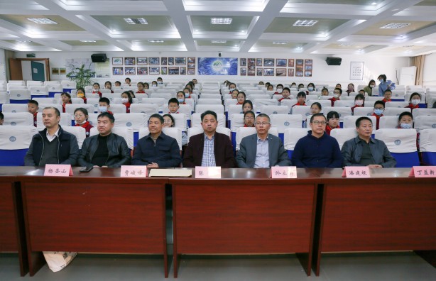 图1.jpg