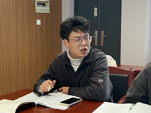 胡皓威老师.JPG