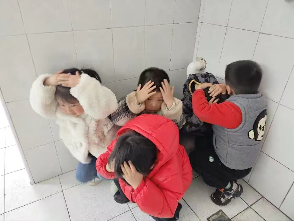 0815916d12dff3dd1834c402e11a3ca.jpg