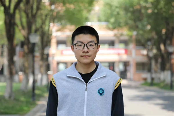 宋奕成.jpg