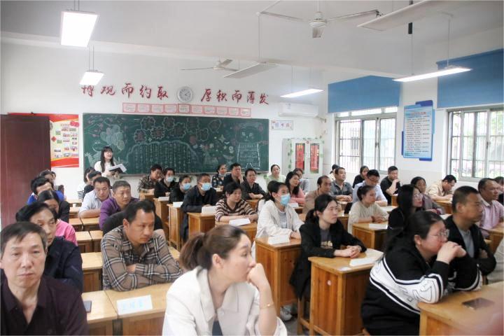 家长会1.JPG