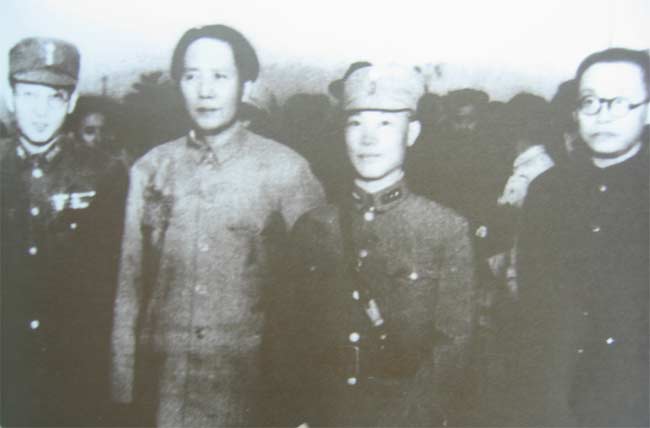 张治中 毛泽东 陈诚 陶行知.jpg