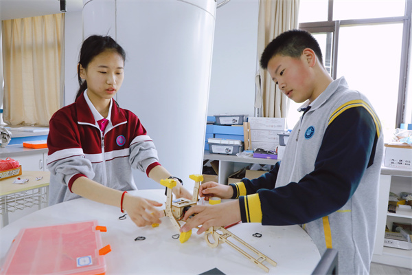 学生制作2.jpg