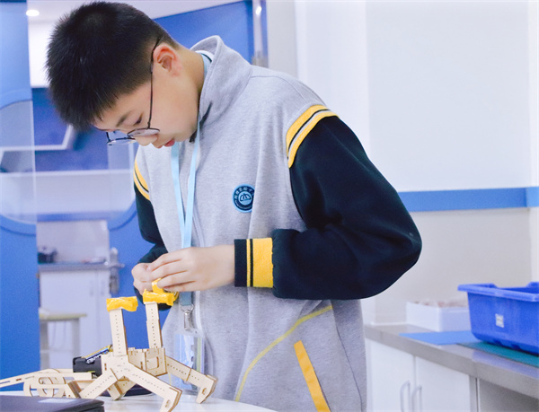 学生制作.jpg