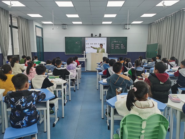 d650859c18ffe736688e440fe7de0e3.jpg