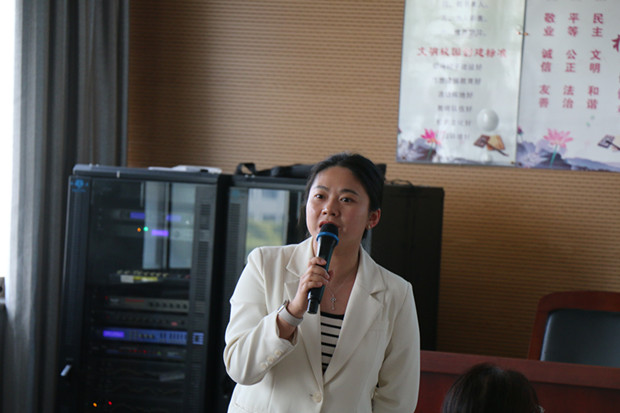 骆晓倩_副本.jpg