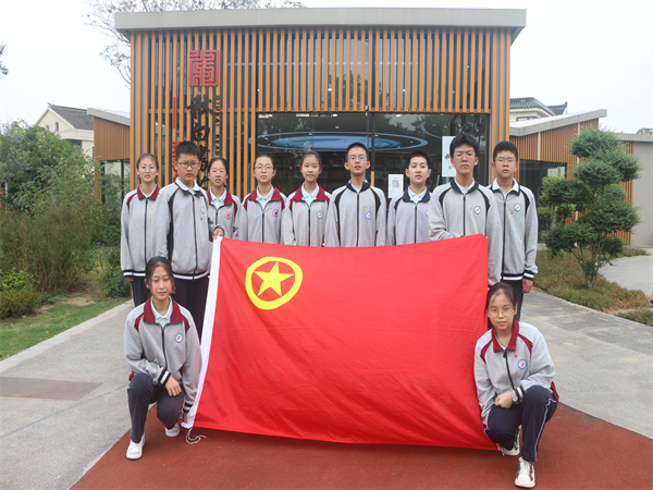 支部合照(下面标宣言).jpg