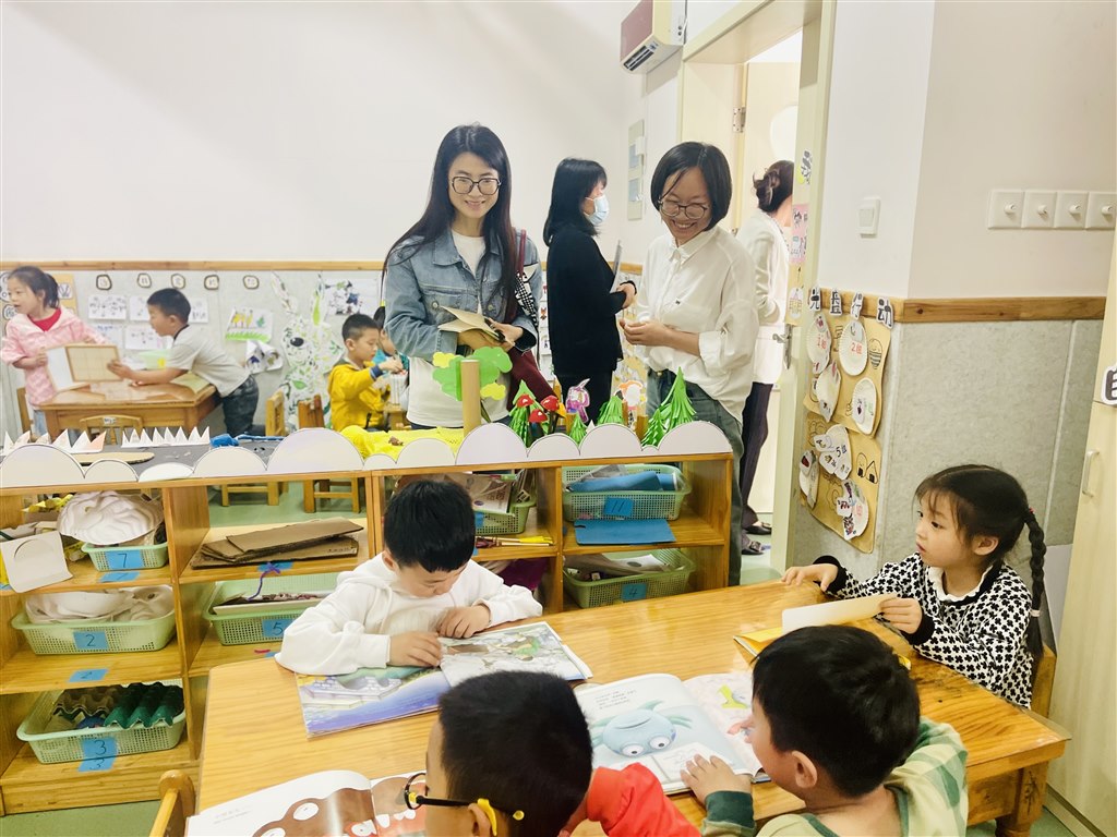 2023.5.10小学教2023.5.10小学教师进幼儿园IMG_6947.JPG