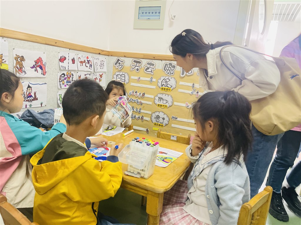 2023.5.10小学教2023.5.10小学教师进幼儿园IMG_6942.JPG