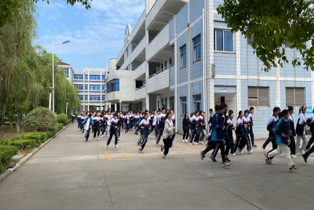 AB2E0C25DE12F19D650114A204A0D973_副本.png