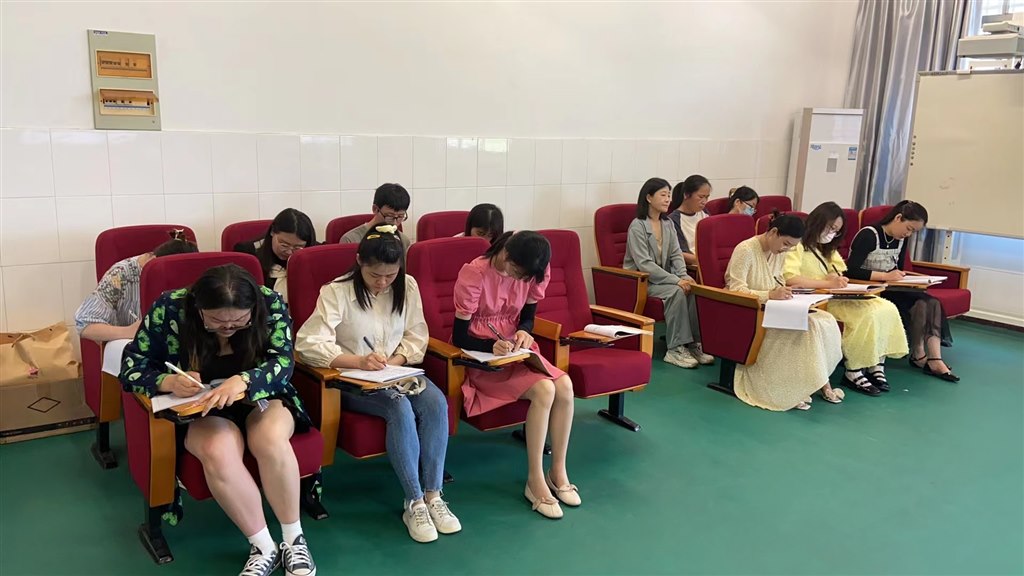 fbee585ec5d82fa6eb3def2e4ed1bb4.jpg