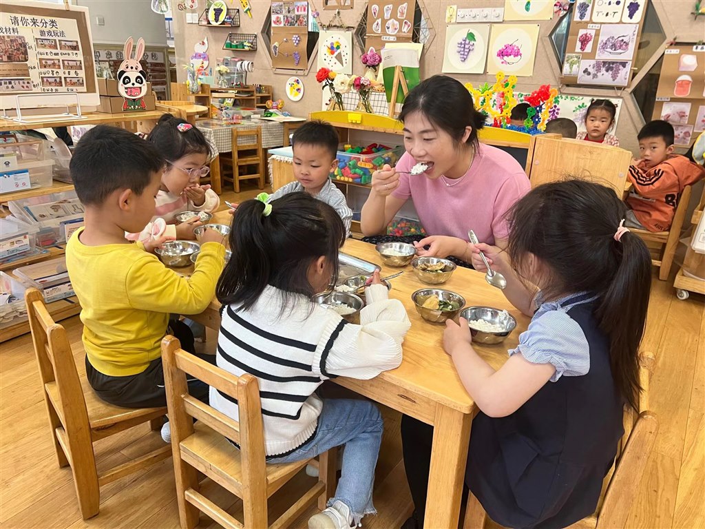 陪餐2.jpg