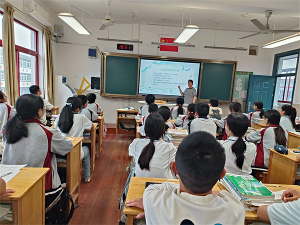 主题班会4.jpg