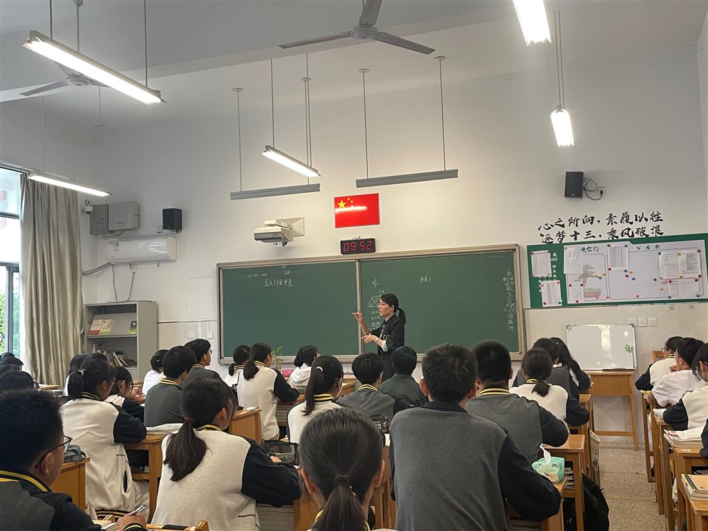 刘红艳.jpg
