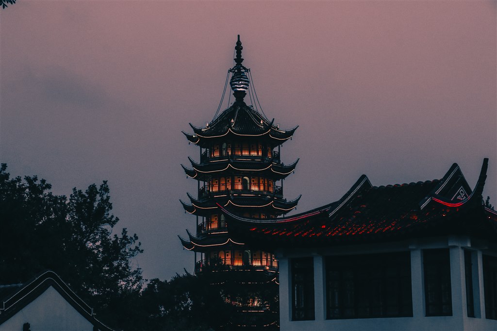 一 傅阳29_上有塔影传千年，下有牡丹四月天，文能读懂常州市，妙笔生花惹人恋.jpg