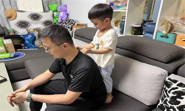 爸爸5.JPG