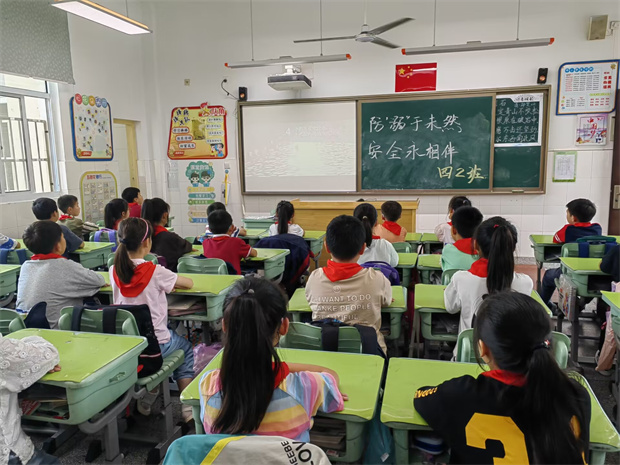 977B1597131886A367CE6077F5F66DEA.jpg 977B1597131886A367CE6077F5F66DEA.jpg