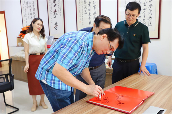 图片8.jpg