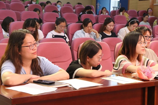 全体教师.jpg