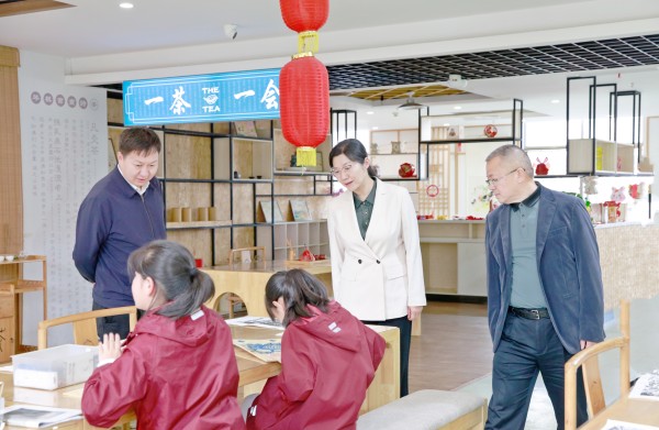 87fd9fadc12f903b9c636ecebff3c33_副本.jpg