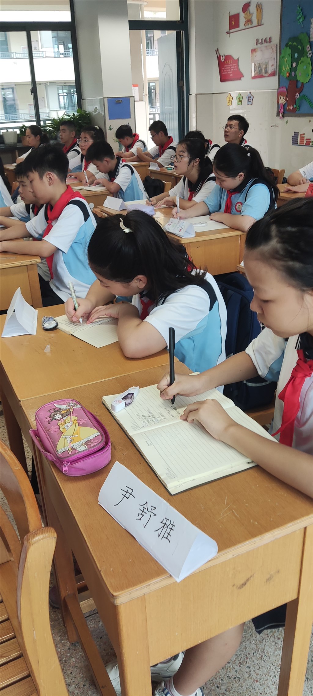 学生学习.jpg