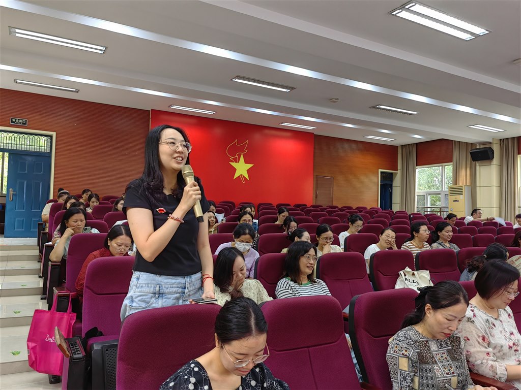 六年级3.jpg
