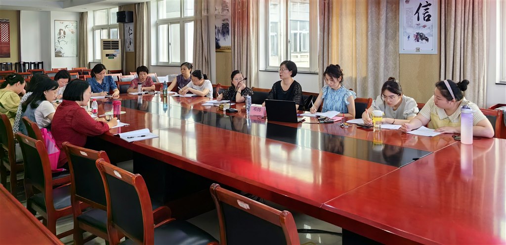 数学组.jpg