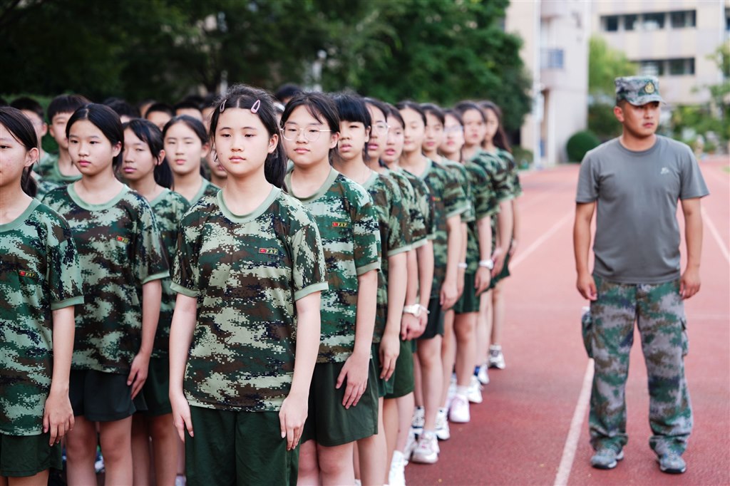 列队.jpg