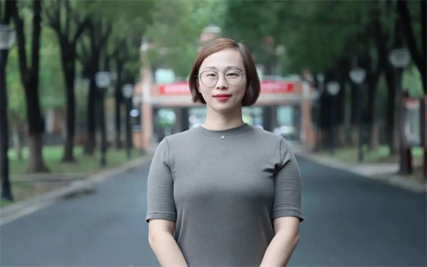 管春花.jpg