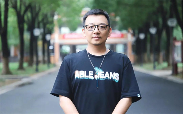朱文进.jpg
